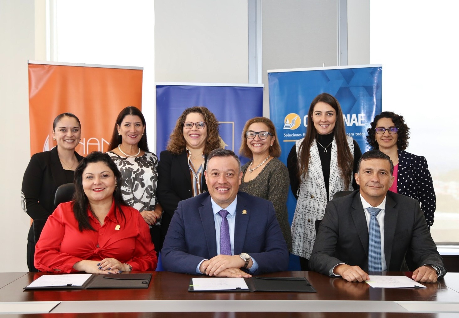 Imagen de MEIC, INAMU y Coopenae capacitarán a mujeres emprendedoras y empresarias